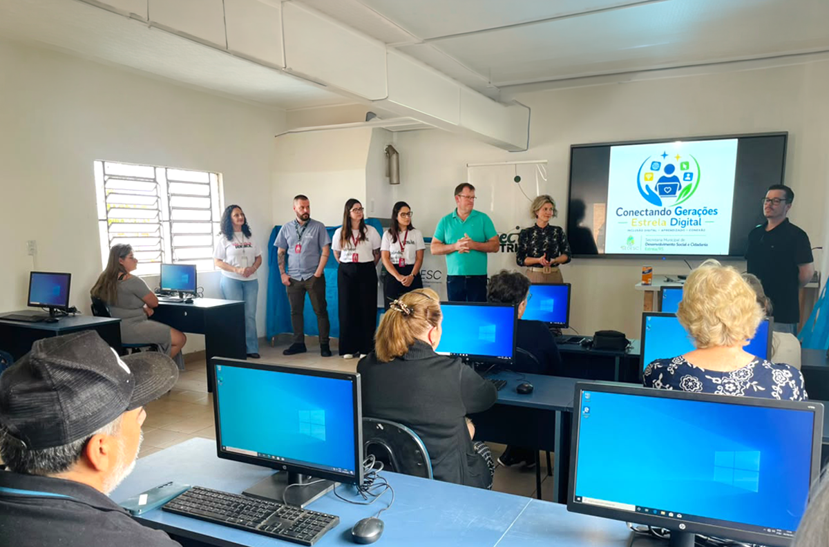 Conecta Nutritec acompanha início das aulas em laboratório de informática de Estrela